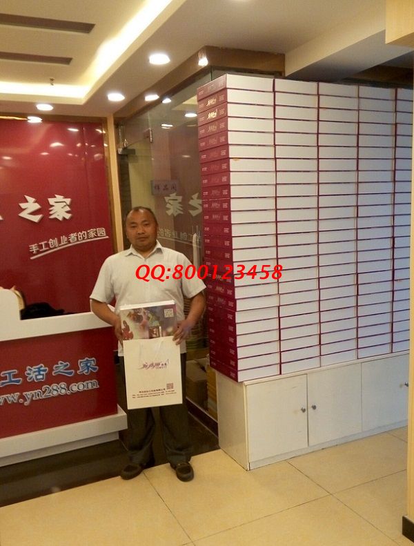 河南淅川縣百先生來(lái)手工活之家考察，欲組織當(dāng)?shù)亻e散人員做手工活(圖2)