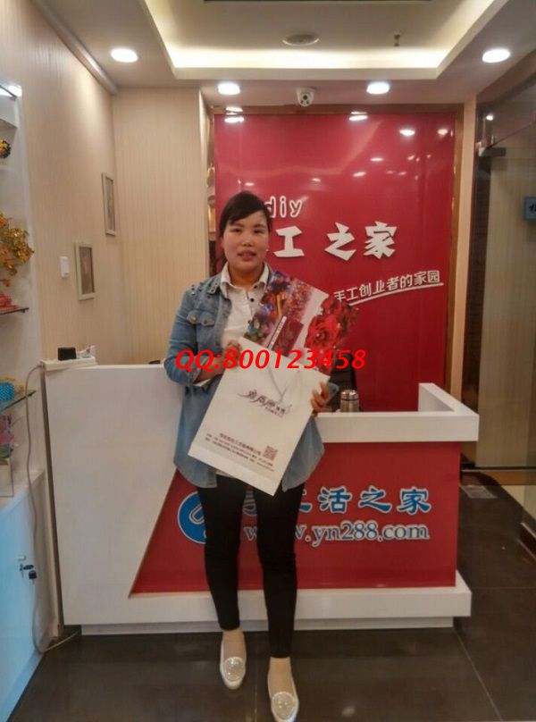 邯鄲魏縣農(nóng)村主婦劉女士來(lái)手工活之家考察，找到正規(guī)可靠的手工活(圖1)