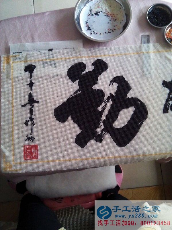 可兼職手工活，廣東珠海上班族梁女士業(yè)余時間做手工活珠繡增加收入(圖3)