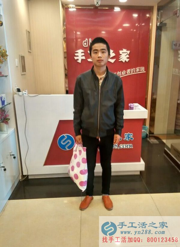 河南安陽喬先生第三次來手工活之家拿貨，做手工活串珠致富(圖1)