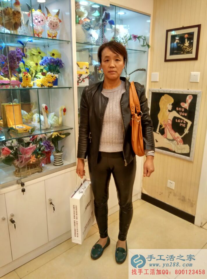 河南安陽(yáng)張先生陪妻子來(lái)手工活之家尋找創(chuàng)業(yè)致富好項(xiàng)目 河南安陽(yáng)張先生陪妻子來(lái)手工活之家尋找創(chuàng)業(yè)致富好項(xiàng)目