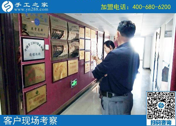 9月8日，選擇把這里的手工活拿回家做，為什么還有他們。手工之家接待考察加工客戶剪影