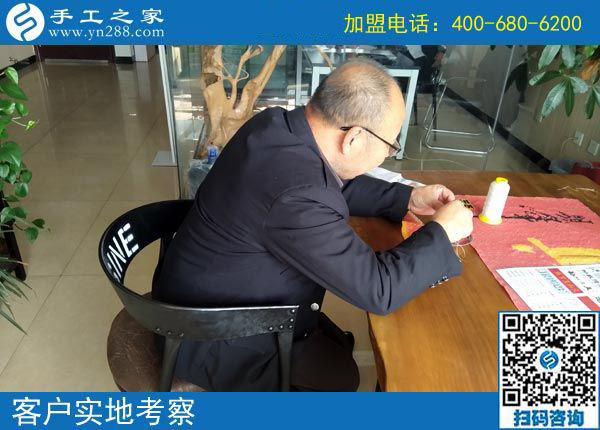 正規(guī)供料的手工活讓他又結(jié)算1200元，江蘇呂先生二次創(chuàng)業(yè)成功全靠這個(gè)方法