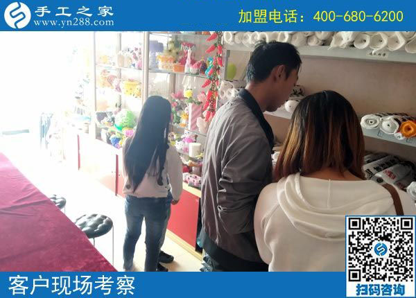 10月13日，想做珠繡串珠手工活外發(fā)加工項(xiàng)目掙錢，對加工人員有什么要求？手工之家接待考察加工客戶剪影