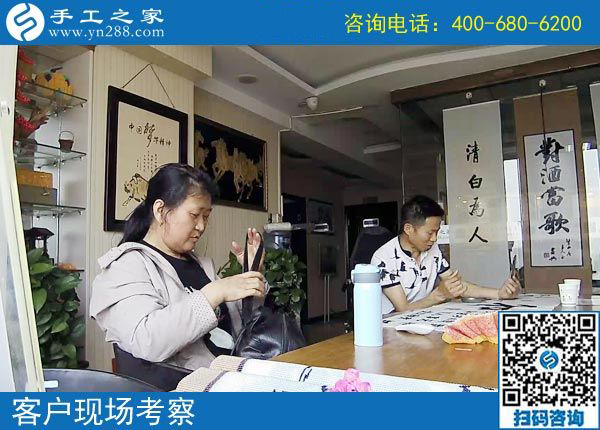 堅持做外發(fā)手工活補(bǔ)貼家用，浙江寧波家庭主婦嚴(yán)女士為哪般