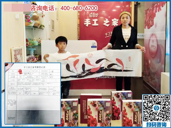 寶媽如何在家賺錢？河北滄州張女士帶著孩子來手工之家找活做(圖1)