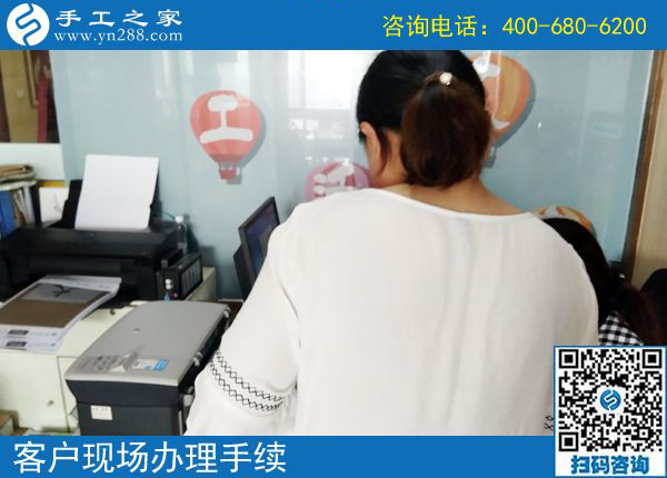 不臟不累，在家掙錢(qián)，河北辛集范女士找到這個(gè)正規(guī)可靠的外發(fā)手工活