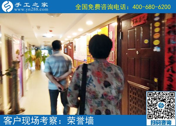 與年齡無關(guān)，掙錢什么時候也不晚。云南曲靖劉女士做手工活外發(fā)加工項(xiàng)目掙錢后說