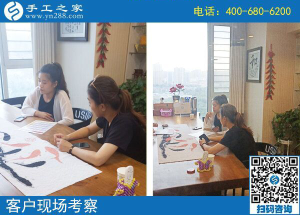 適合婦女在家做的手工活，這兩位女士選擇手工之家勵志珠(圖1)
