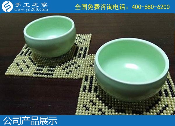 12月25日，靠譜的純手工活外發(fā)加工，在家做手工活賺錢，就是珠繡外發(fā)手工活，手工之家勵志珠串珠純手工產(chǎn)品展示