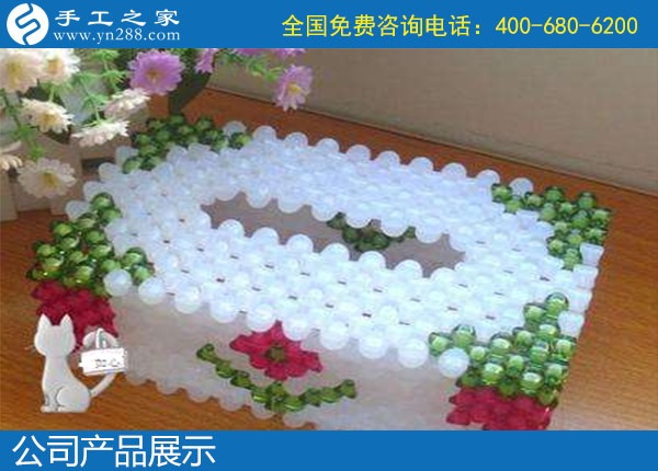 12月25日，靠譜的純手工活外發(fā)加工，在家做手工活賺錢，就是珠繡外發(fā)手工活，手工之家勵志珠串珠純手工產(chǎn)品展示