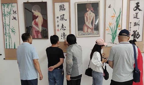再報道，《邯鄲日報》刊登手工之家郝總相關(guān)事跡(圖2)