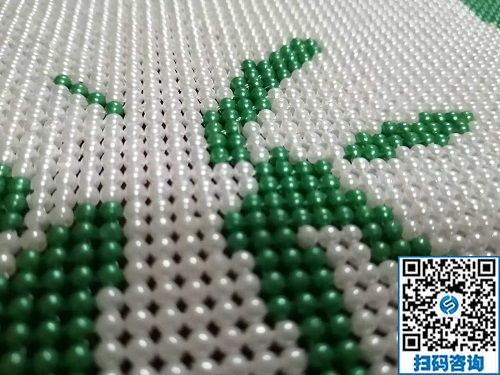 12月19日，在家做手工活掙錢，選正規(guī)手工活外發(fā)加工企業(yè)，這里有個性化定制服務(wù)，勵志珠珠繡成品細(xì)節(jié)實(shí)拍