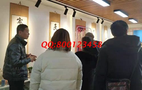 1月1日，元旦假期把手工活拿回家做，這個(gè)串珠外發(fā)手工活加工能掙錢，手工之家接待考察合作加工客戶剪影