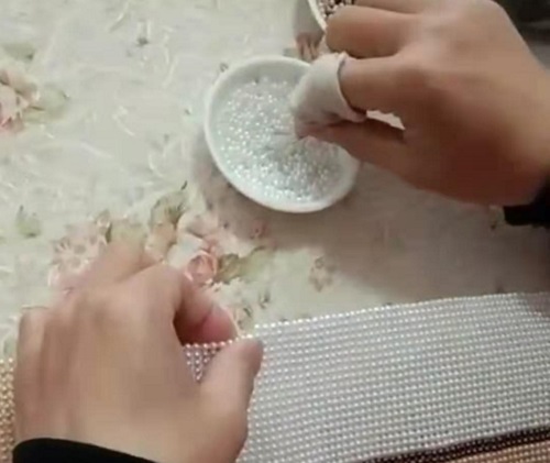 一份收入，一份底氣！-----16年10月開始，遼寧尹女士做手工之家的珠繡手工