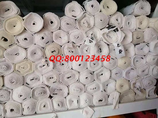 2月25日，手工外加工，能掙錢的手工活就是珠繡外發(fā)手工活，勵志珠珠繡成品倉庫一角實拍