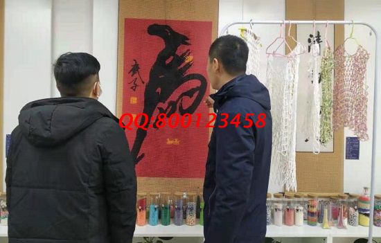 3月3日，做手工活在家賺錢，可以寄到家做的手工活，就是珠繡外發(fā)手工活，手工之家接待考察合作加工客戶剪影