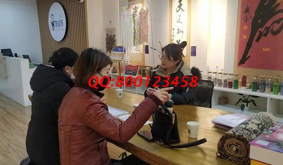 3月5日，干凈安全，負(fù)責(zé)郵寄到家的手工活，拿回家做的手工活，就是勵(lì)志珠珠繡外發(fā)手工活，手工之家接待考察合作加工客戶剪影