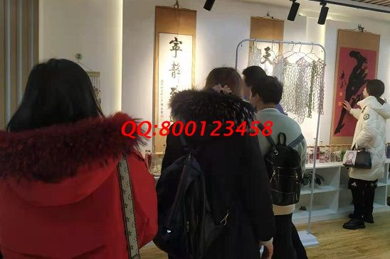 3月7日，拿回家做的手工活，想接正規(guī)廠家的手工活，就選勵(lì)志珠珠繡，手工之家接待考察合作加工客戶剪影