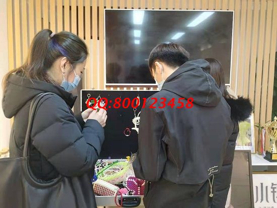 3月7日，拿回家做的手工活，想接正規(guī)廠家的手工活，就選勵(lì)志珠珠繡，手工之家接待考察合作加工客戶剪影