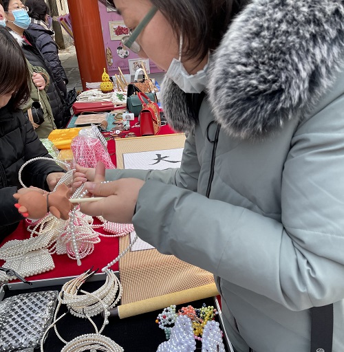 祝福三·八婦女節(jié)，勵(lì)志珠珠繡添風(fēng)采！------記手工之家參加“幸福叢臺(tái)、巾幗添彩”手工藝品展