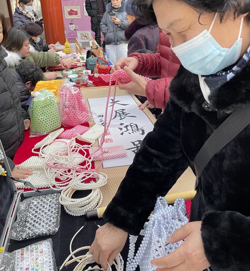 祝福三·八婦女節(jié)，勵(lì)志珠珠繡添風(fēng)采！------記手工之家參加“幸福叢臺(tái)、巾幗添彩”手工藝品展