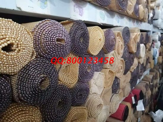 4月8日，做手工活掙錢，拿回家做的手工活，就選正規(guī)可靠的十多年老企業(yè)手工之家，勵志珠珠繡成品倉庫實拍