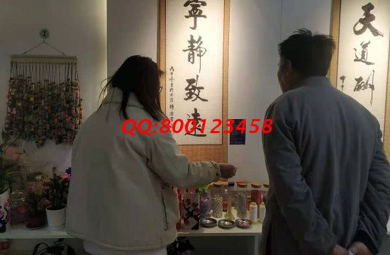 4月15日，拿回家做的手工活，非遺項目勵志珠珠繡加工項目，就業(yè)創(chuàng)業(yè)都很適合。手工之家接待考察合作加工客戶剪影