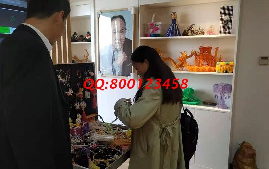 4月18日，實(shí)地考察，拿回家做的手工活，想接正規(guī)廠家的手工活，這里可以選擇，手工之家接待考察加工客戶剪影