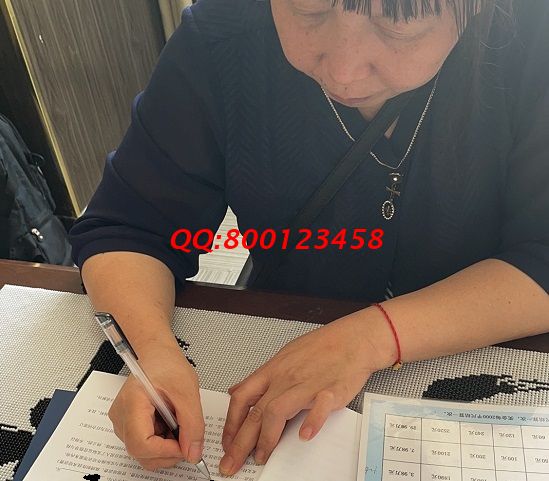 6月5日，正規(guī)外發(fā)手工活，拿回家做的手工活，來手工之家找勵志珠珠繡的人越來越多，手工之家接待考察加工客戶剪影