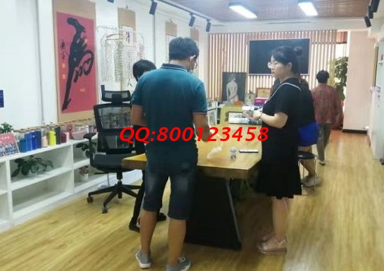 6月7日，想接正規(guī)廠家的手工活，找拿回家做的手工活，這個(gè)手工活外發(fā)加工企業(yè)是真實(shí)可靠的，圖為手工之家接待考察合作加工客戶剪影
