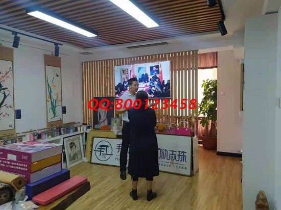 6月8日，珠繡拿回家做的手工活，除了掙錢(qián)還有更大意義，傳承傳統(tǒng)手工文化，我們都在努力，手工之家接待考察加工客戶(hù)剪影