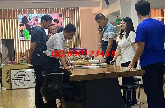 7月2日，可以寄到家做的手工活，簡單好做的勵志珠珠繡，大家都喜歡、都想做，村領(lǐng)導(dǎo)帶隊來考察。手工之家接待考察加工客戶剪影