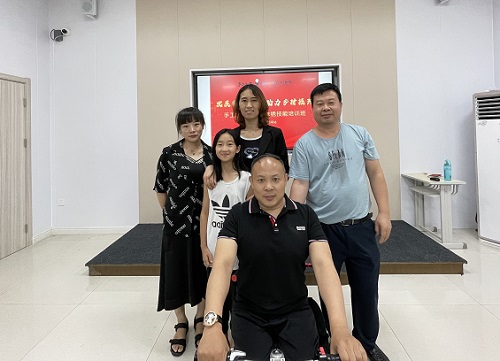 服務(wù)到家，只為更好 --- ---記手工之家勵(lì)志珠珠繡技能培訓(xùn)全國(guó)巡講·河間站