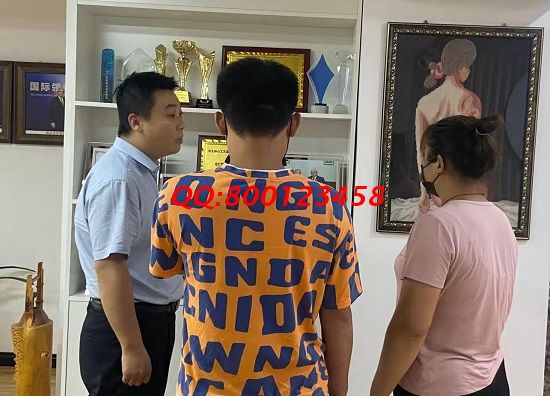 8月6日，拿回家做的手工活，加工費(fèi)有保障的手工活，就選勵(lì)志珠珠繡，圖為手工之家接待考察合作客戶剪影