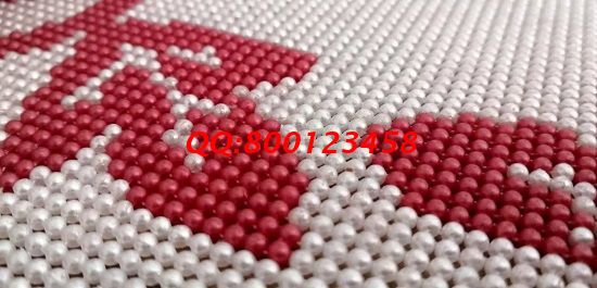 8月7日，想找手工活拿回家做就選手工之家，大家一起做好手工之家的珠繡外發(fā)手工活，圖為勵(lì)志珠珠繡成品細(xì)節(jié)實(shí)拍