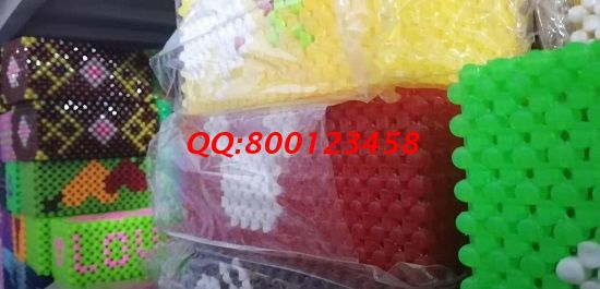 8月16日，在家賺錢的手工活，可以寄到家做的手工活，勵(lì)志珠珠繡外發(fā)手工活有這樣的服務(wù)，圖為勵(lì)志珠珠繡串珠產(chǎn)品實(shí)拍