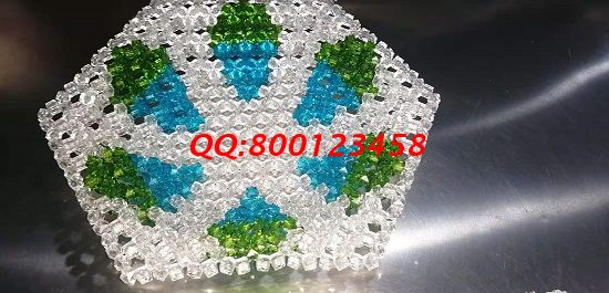 8月19日，服務(wù)貼心，這個(gè)正規(guī)供料的手工活回收政策也非常的人性化，圖為勵(lì)志珠珠繡串珠成品實(shí)拍