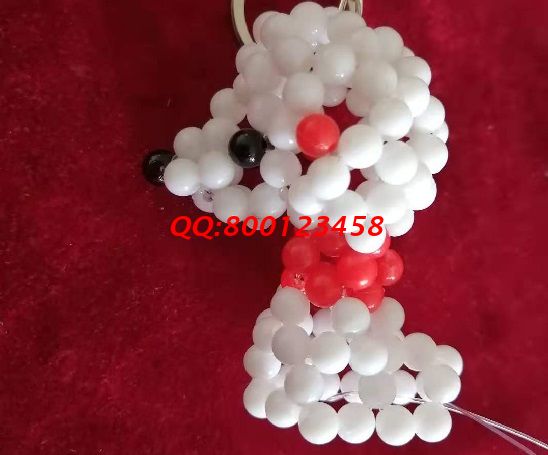 8月20日，可以寄到家做的手工活，在手工之家能找到正規(guī)可靠的管回收手工活，圖為勵(lì)志珠珠繡串珠小飾品成品及加工細(xì)節(jié)實(shí)拍