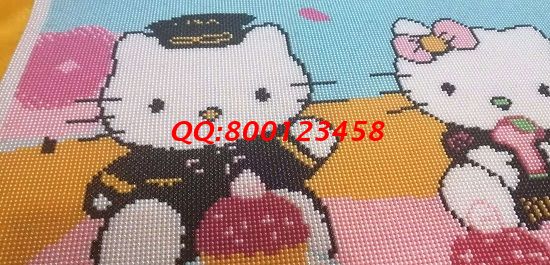 9月22日，居家利用閑散時(shí)間就業(yè)和創(chuàng)業(yè)，手工之家的手工活外發(fā)加工項(xiàng)目讓大家夢想成真，圖為勵志珠珠繡成品細(xì)節(jié)實(shí)拍