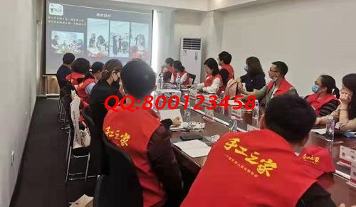 10月12日，簡單好做，珠繡可以寄到家做的手工活對加工人員有什么要求？ 圖為手工之家優(yōu)秀繡娘培訓(xùn)會剪影