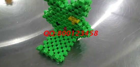 10月17日，可以帶回家做的手工活，手工之家的外發(fā)手工活是這樣交付成品的，圖為勵志珠珠繡串珠成品實拍