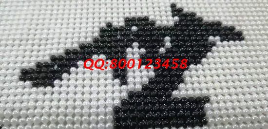 11月1日，考察合作的手工活代理加工項(xiàng)目，在家做手工活掙錢，如何能掙得更多，圖為勵(lì)志珠珠繡成品細(xì)節(jié)實(shí)拍