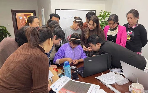 有想法、有行動，就會越來越好 --- --- 記手工之家各級代理技術(shù)培訓(xùn)優(yōu)秀學(xué)員湖北李先生