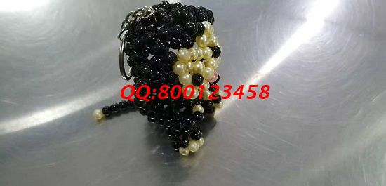 11月5日，想接正規(guī)廠家的手工活，這個(gè)手工活外發(fā)加工項(xiàng)目都要簽訂正規(guī)合同，圖為勵(lì)志珠珠繡串珠飾品實(shí)拍