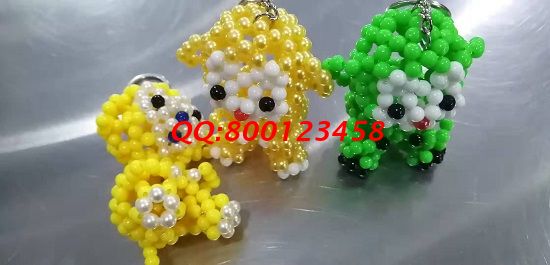 11月5日，想接正規(guī)廠家的手工活，這個(gè)手工活外發(fā)加工項(xiàng)目都要簽訂正規(guī)合同，圖為勵(lì)志珠珠繡串珠飾品實(shí)拍