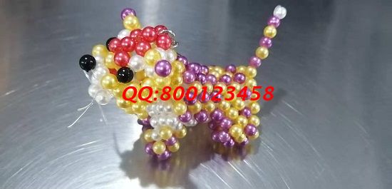 11月20日，想接正規(guī)廠家的手工活，拿回家做的手工活，大家選擇這里的珠繡手工，圖為勵志珠珠繡串珠（小飾品）產(chǎn)品實拍