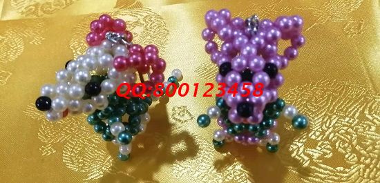 11月26日，不分人群，做珠繡串珠外發(fā)手工活加工項(xiàng)目，大家都選手工之家，圖為勵(lì)志珠珠繡串珠成品實(shí)拍(圖2)