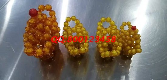12月8日，拿回家做的手工活，手工活外發(fā)加工項目就選負責任的手工之家，圖為勵志珠珠繡串珠產品實拍(圖4)