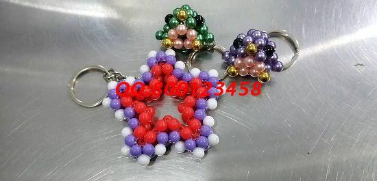 12月18日，想在家做手工活掙錢，找可以帶回家做的手工活，手工之家適合大家、也讓大家放心，圖為勵志珠珠繡串珠產(chǎn)品實拍(圖3)